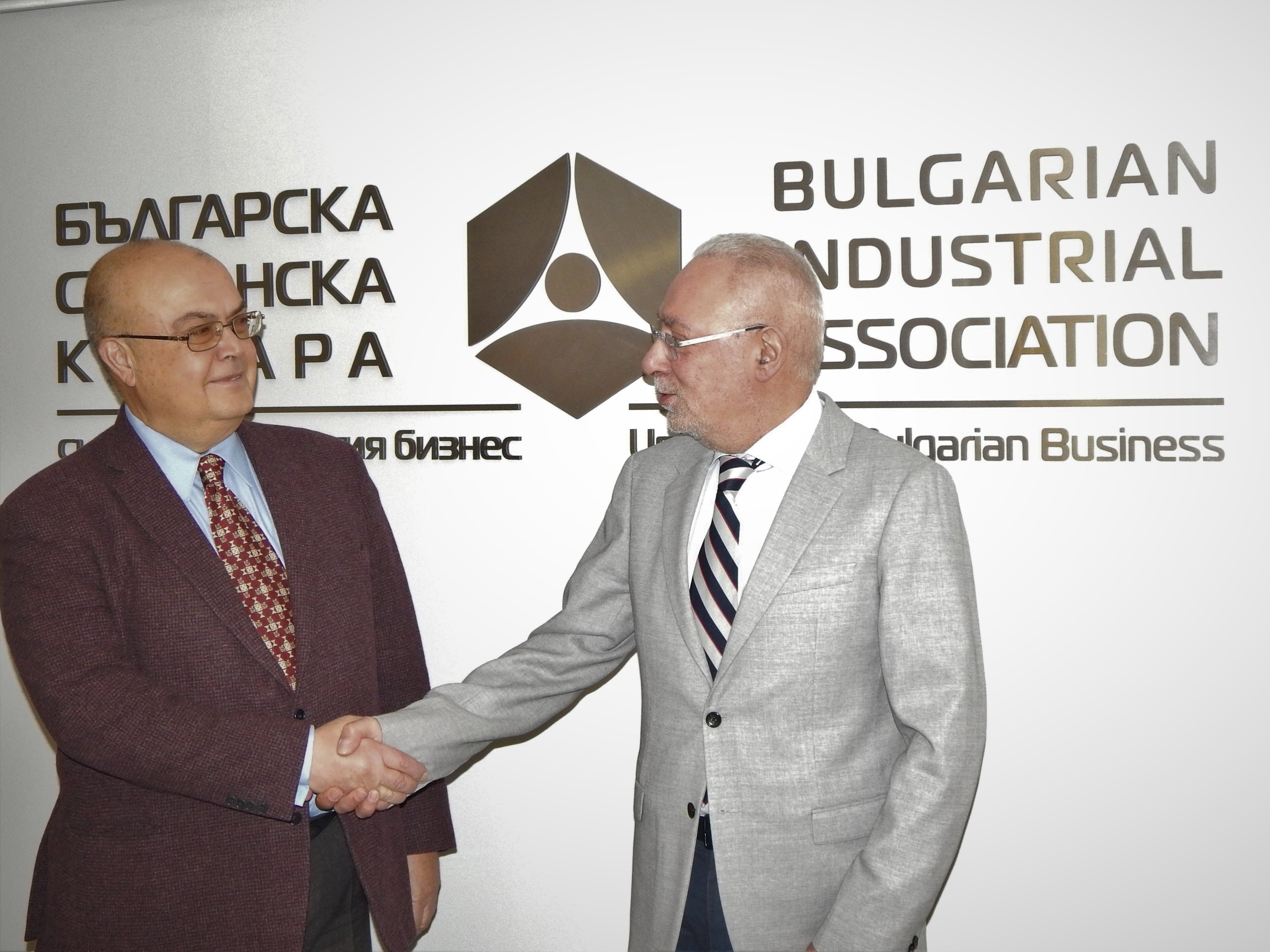 Председателят на БСК се срещна с новоназначения български посланик в Косово